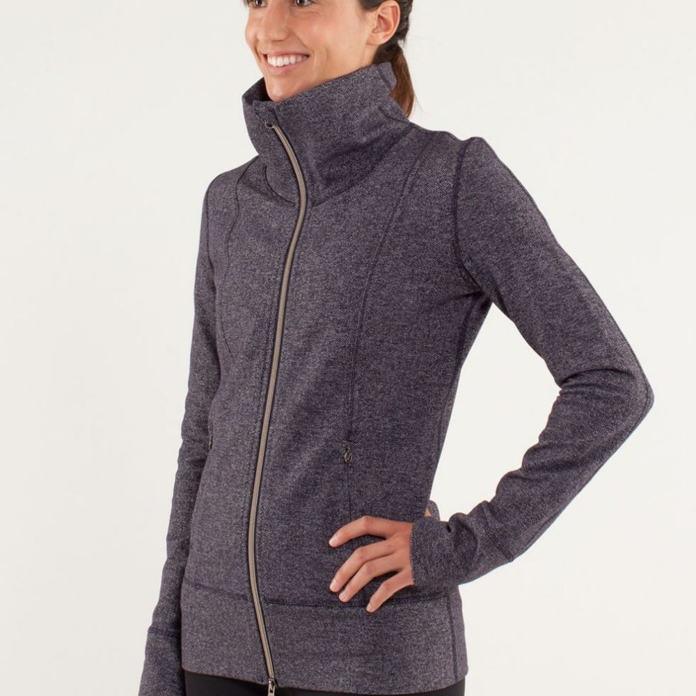 LULULEMON DAILY YOGA JACKET‎ SZ 10 LG Style number W4A48S